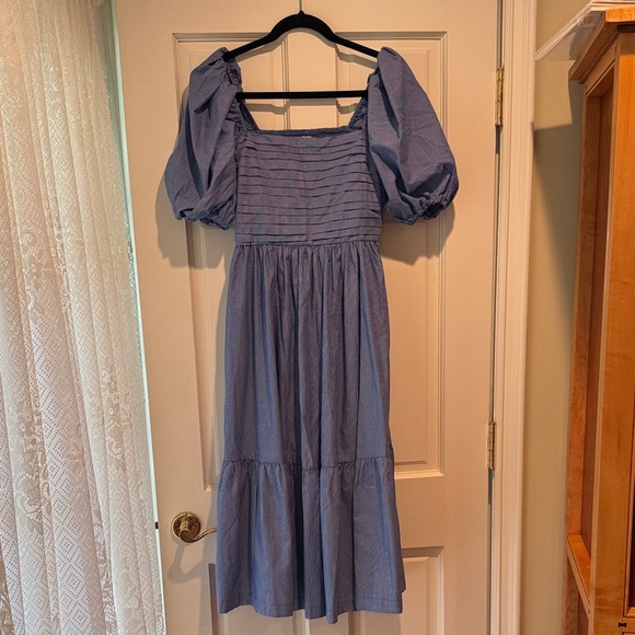 Abercrombie & Fitch Dresses & Skirts - Abercrombie & Fitch Lavender-Blue Puff Sleeve Midi Dress